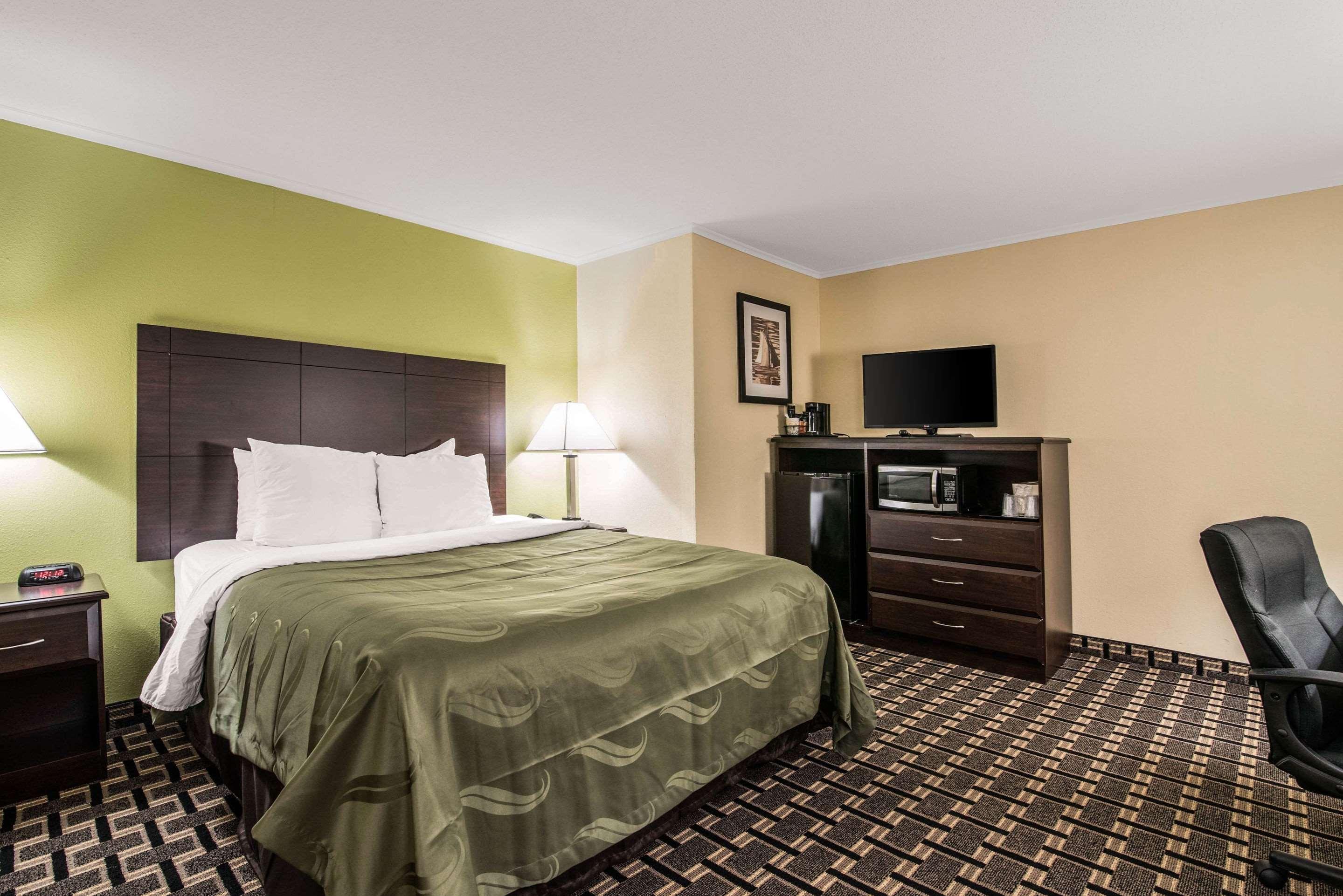Quality Inn Barre-Montpelier Bagian luar foto
