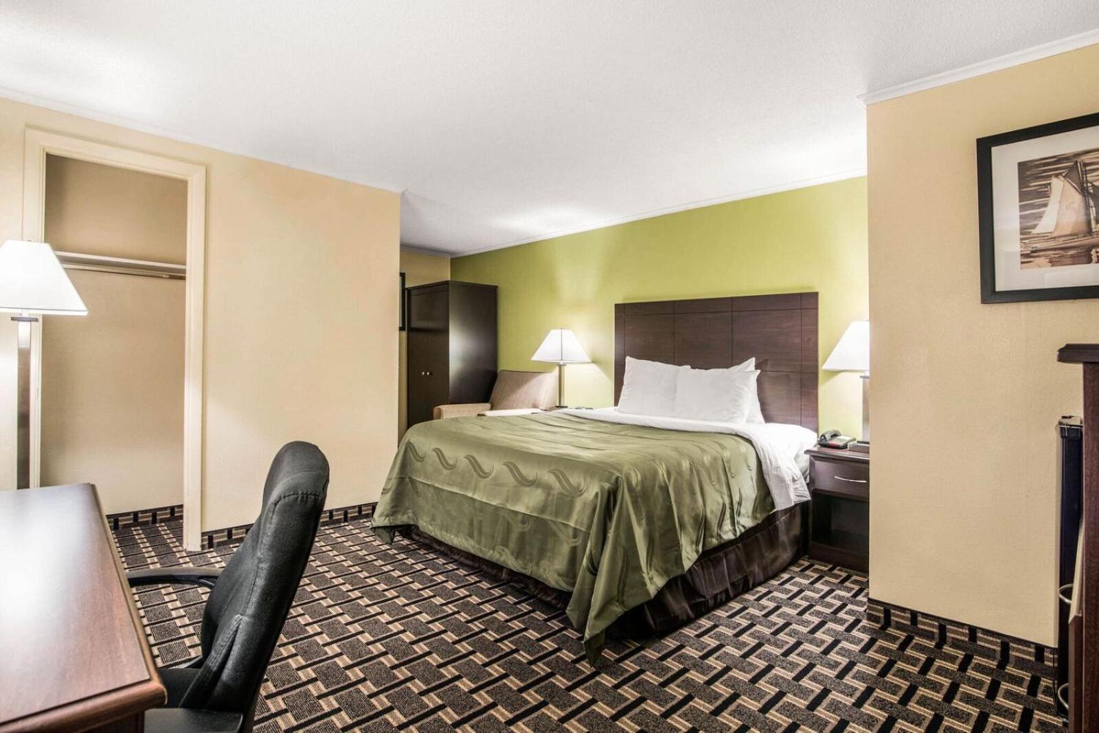 Quality Inn Barre-Montpelier Bagian luar foto