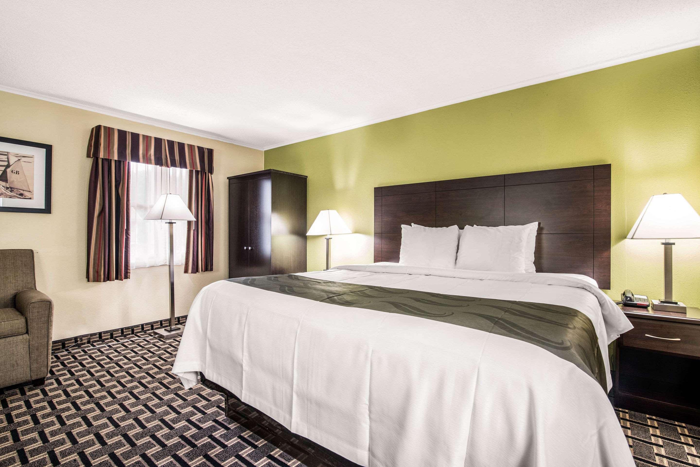 Quality Inn Barre-Montpelier Bagian luar foto