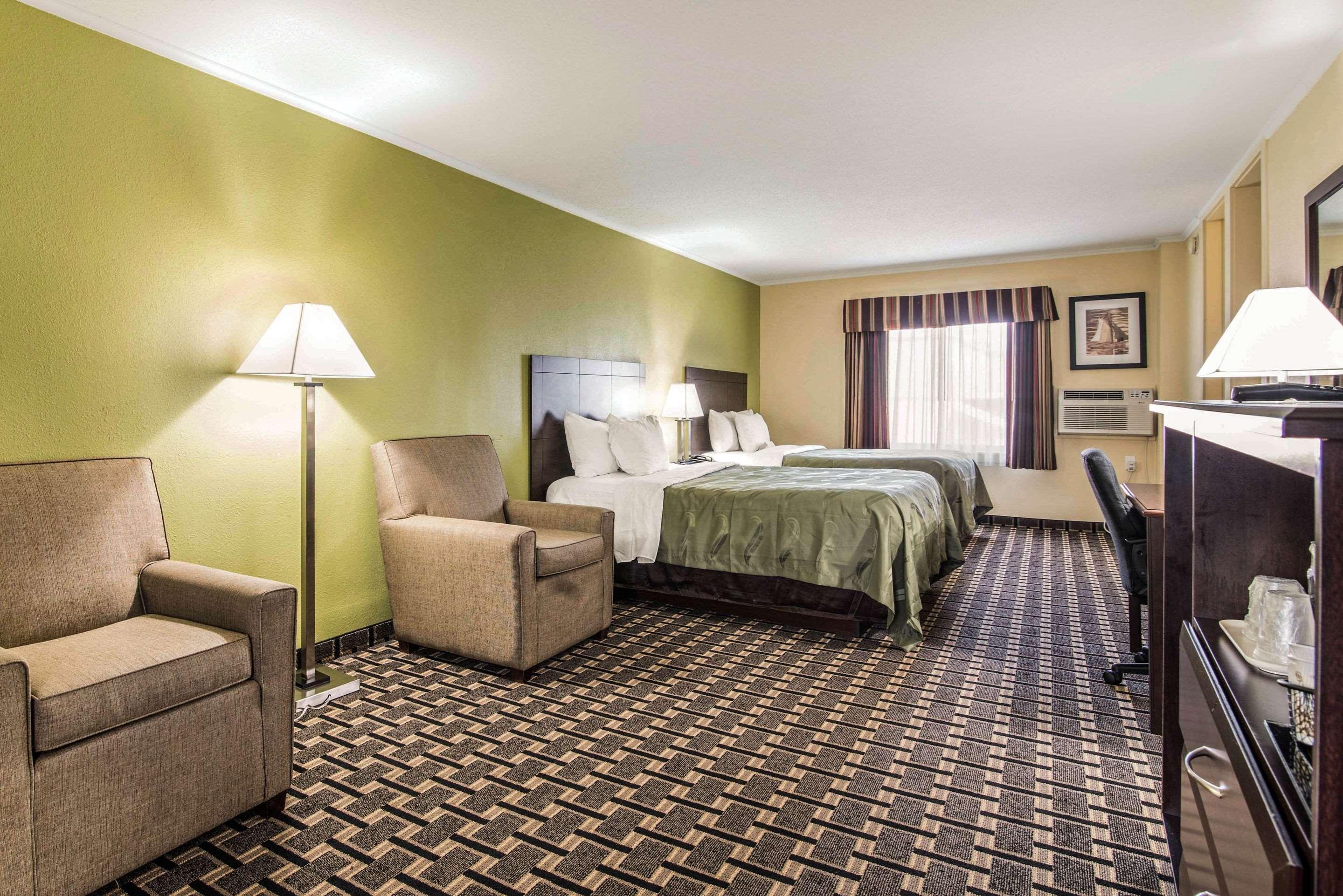 Quality Inn Barre-Montpelier Bagian luar foto
