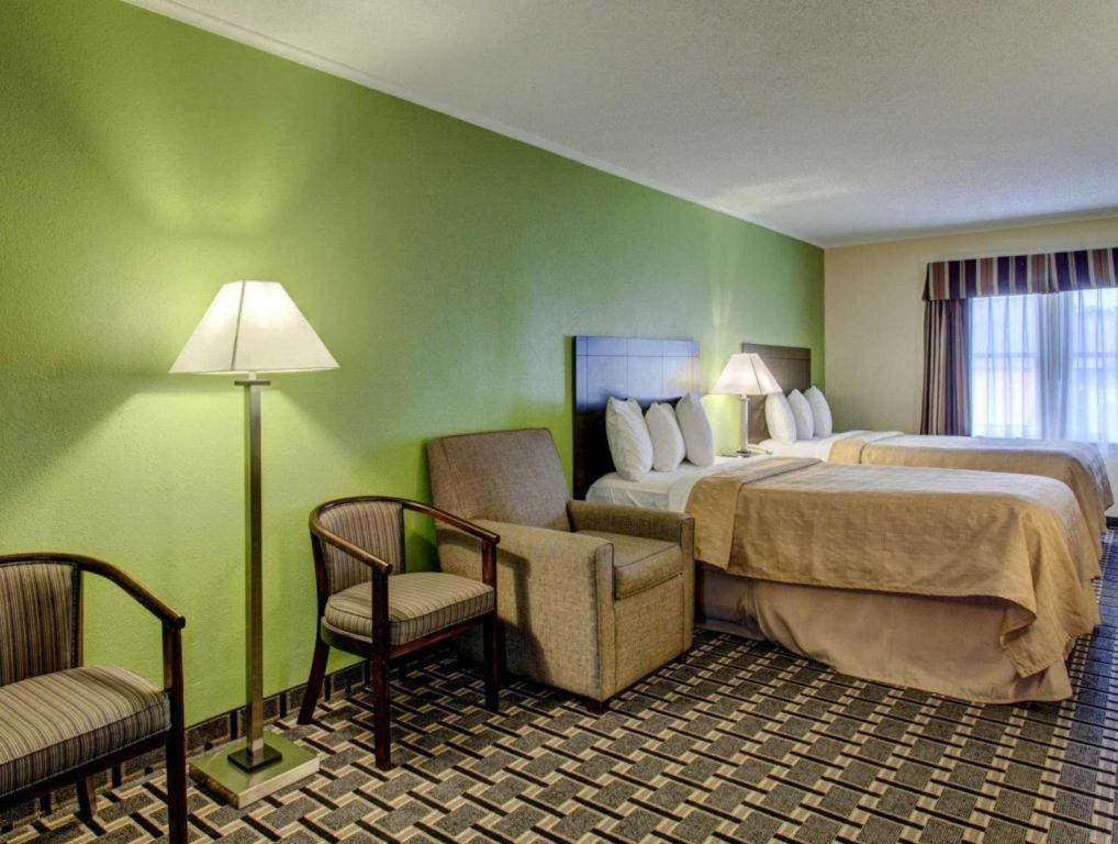 Quality Inn Barre-Montpelier Bagian luar foto