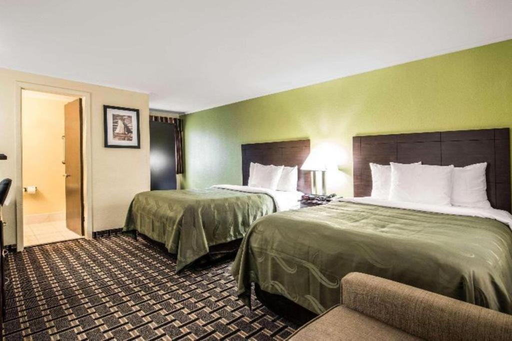 Quality Inn Barre-Montpelier Bagian luar foto