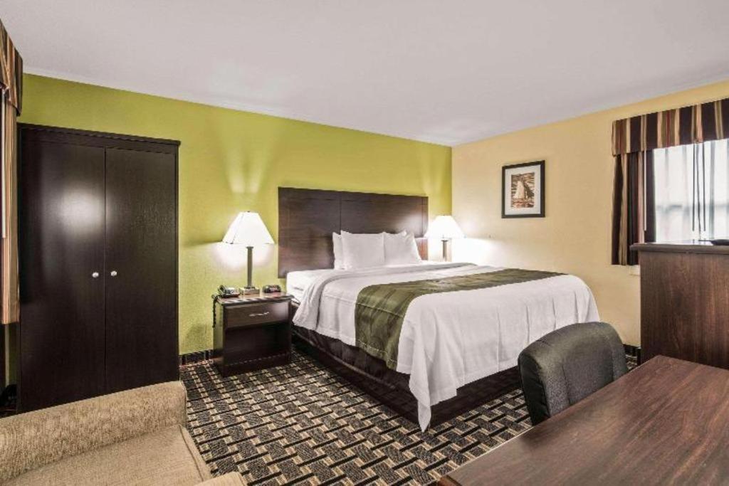 Quality Inn Barre-Montpelier Bagian luar foto